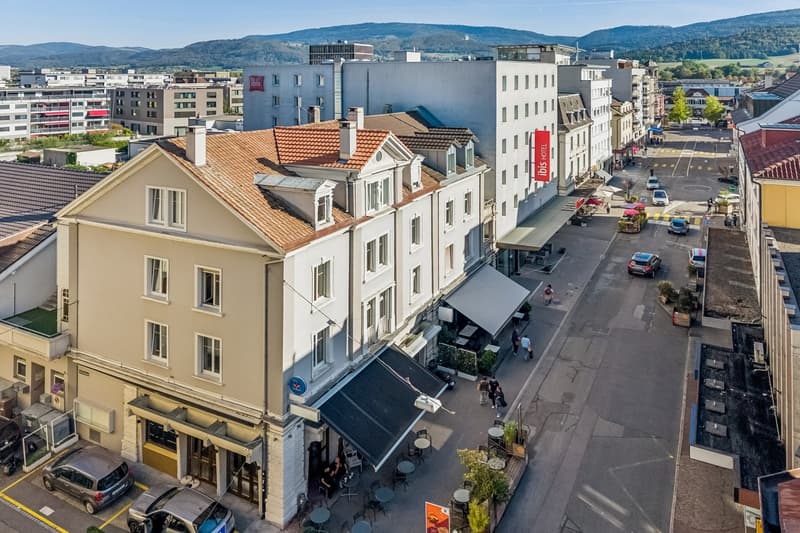 Immeuble de caractère mixte et de rendement au coeur de Delémon (2)