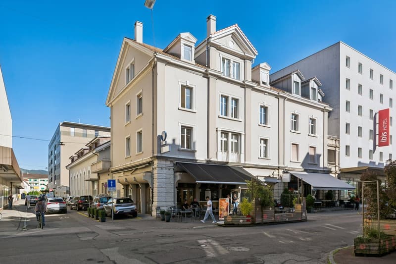 Immeuble de caractère mixte et de rendement au coeur de Delémon (5)