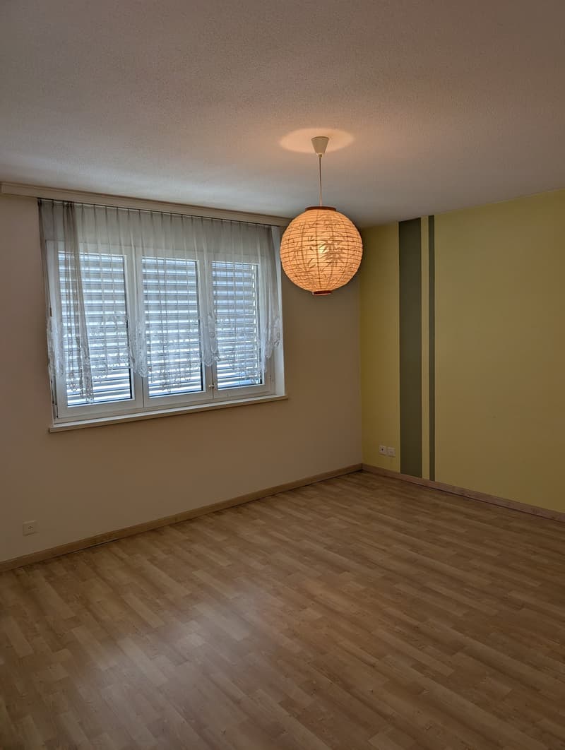 Charmante 3.5-Zimmer-Dachwohnung in Münsingen – Sofort verfügbar! (3)