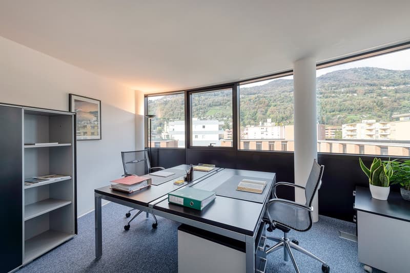 Uffici elegantemente arredati da 125 MQ a 370 MQ al WTC LUGANO, un indirizzo importante (15)