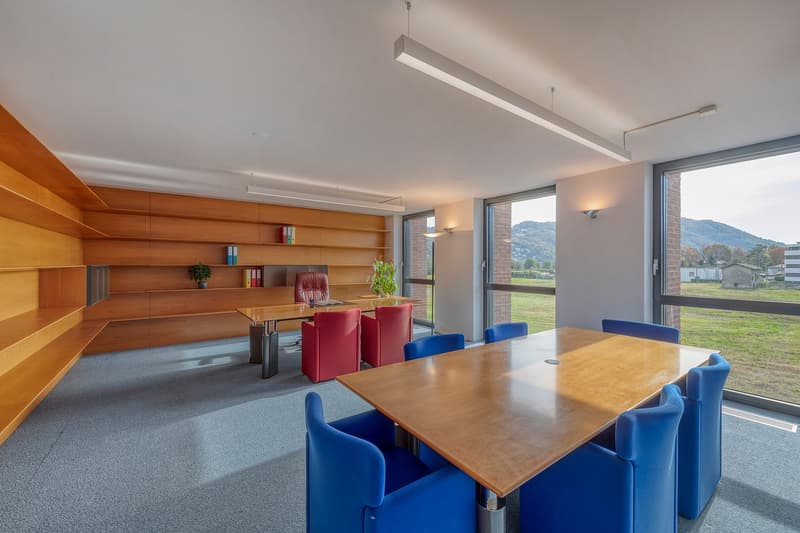 Uffici elegantemente arredati da 125 MQ a 370 MQ al WTC LUGANO, un indirizzo importante (1)