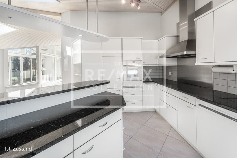 Una casa sopra i tetti di Küssnacht, vivere come in una casa unifamiliare con balconi panoramici (3)