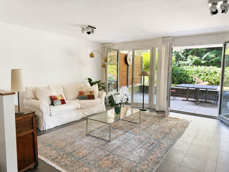 Superbe duplex meublé de 200 m² avec jardin privatif et terrasse – Chambésy (5)