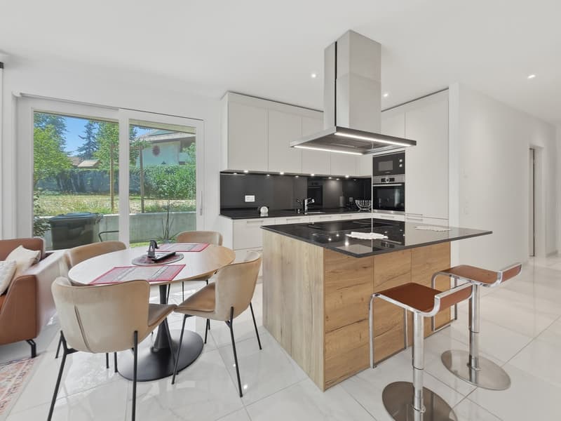 Appartement meublé de standing en rez-de-jardin (8)