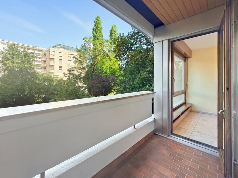 Lumineux appartement meublé de 3 pièces avec balcon – Route de Florissant, Genève (16)