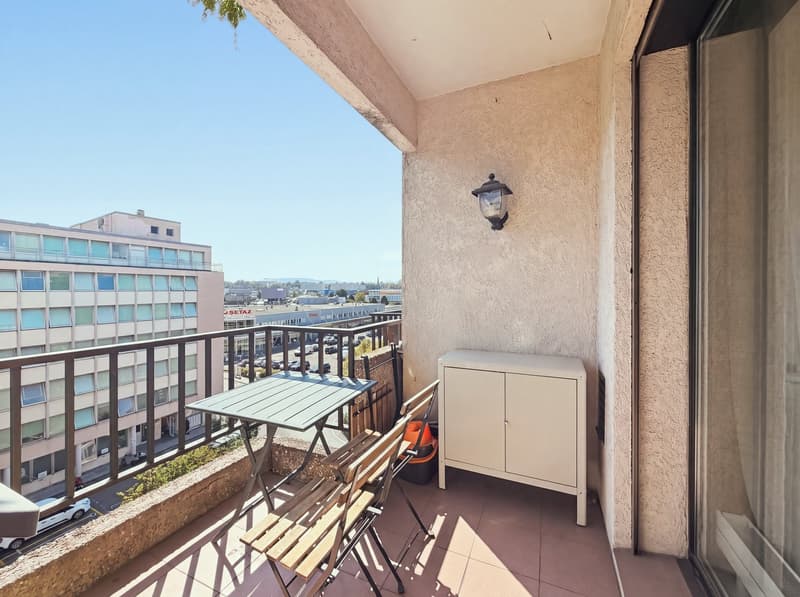 Spacieux appartement familial de 5.5 pièces avec balcon et parking à Carouge (6)