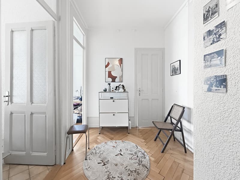 Appartement meublé avec balcons - Bail jusqu'au 31 août 2027 (6)