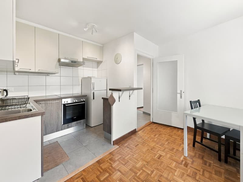 Charmant appartement meublé avec balcon (11)