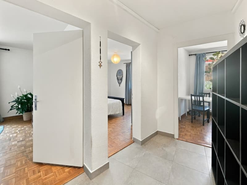 Charmant appartement meublé avec balcon (16)