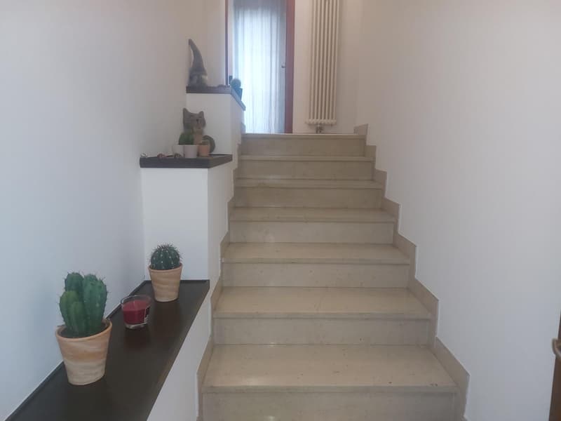 Lugano: Bright 3.5-room apartment with a view of the lake and the city of Lugano (10)