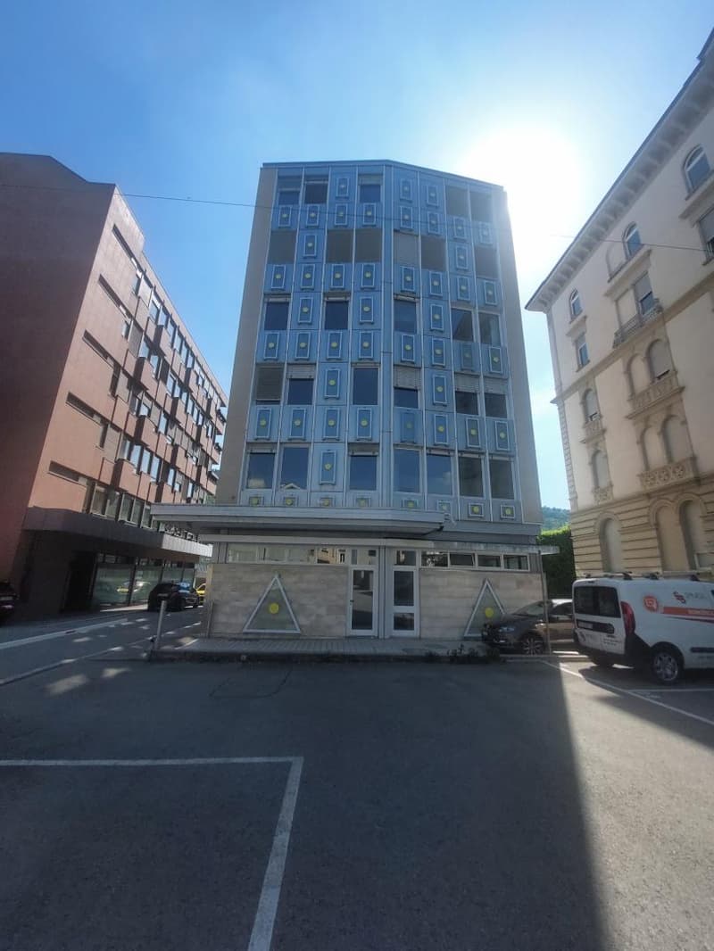 Chiasso - EDIFICIO COMMERCIALE (3)
