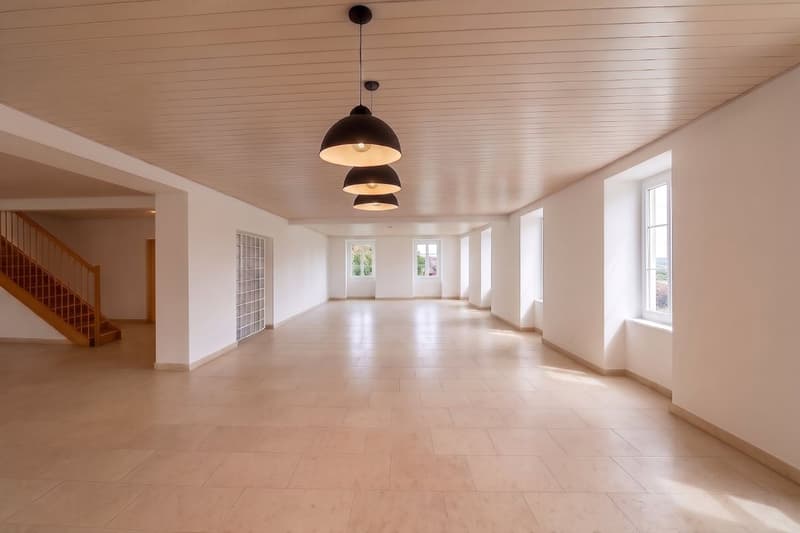 EINZIGARTIG: 8,5-Zimmer-Haus mit Terrasse und Blick auf die Landschaft (12)