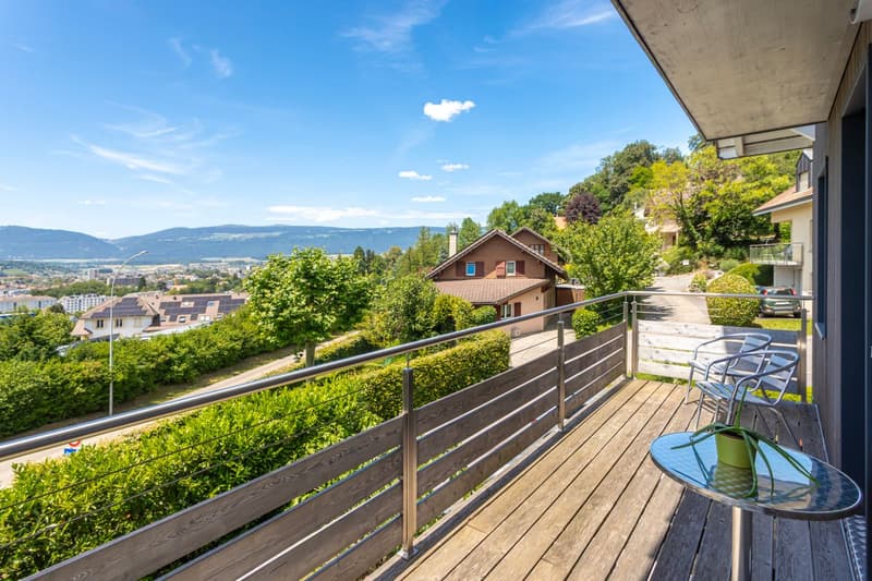 Élégante propriété familiale avec vue dégagée sur le Jura (10)