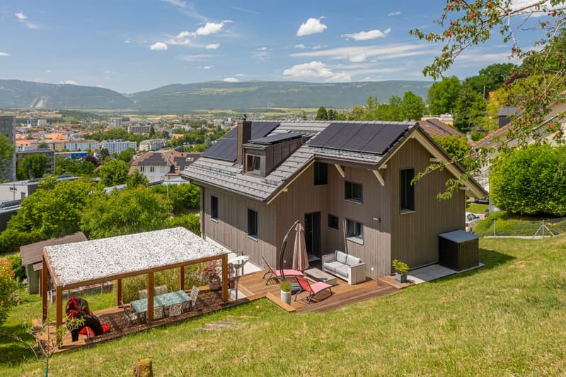 Élégante propriété familiale avec vue dégagée sur le Jura (12)