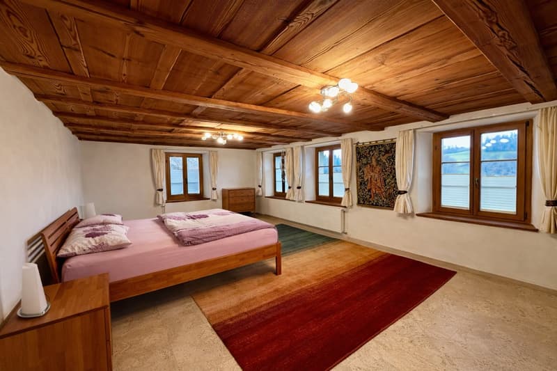 LUXURY, NATURE & PRIVACY AT AN ELEVATED LOCATION (6)
