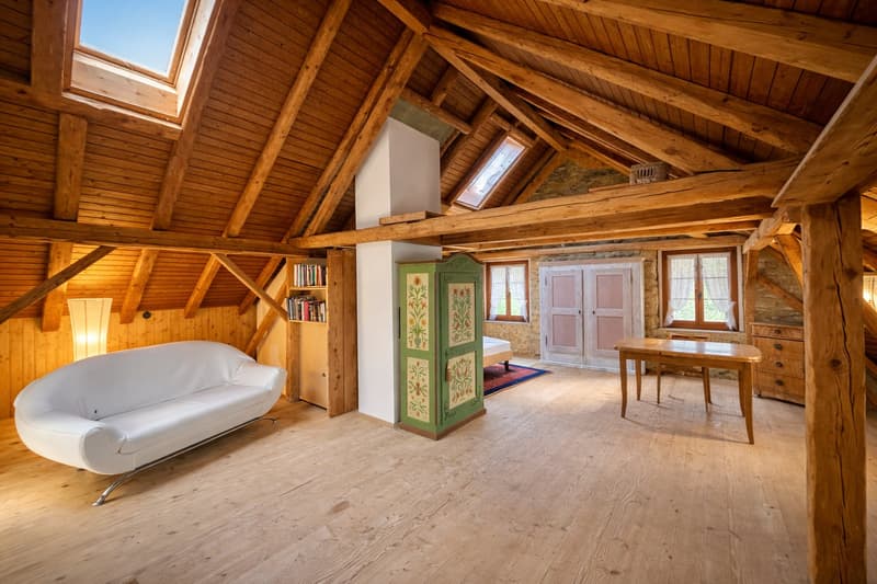 LUXURY, NATURE & PRIVACY AT AN ELEVATED LOCATION (7)