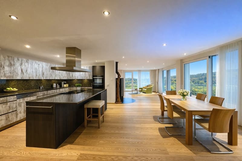 LUXURY, NATURE & PRIVACY AT AN ELEVATED LOCATION (4)
