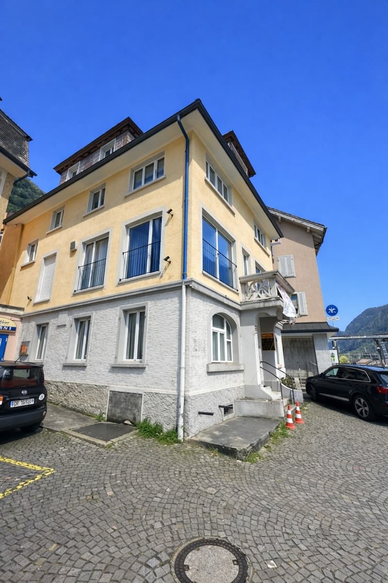 Zwei Liegenschaften. Ein Preis. Wohnen und Gewerbe im Zentrum (4)