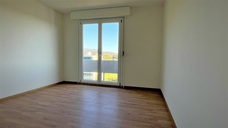 Moderne 3.5-Zimmer-Wohnung mit Bergblick in Bellach (7)