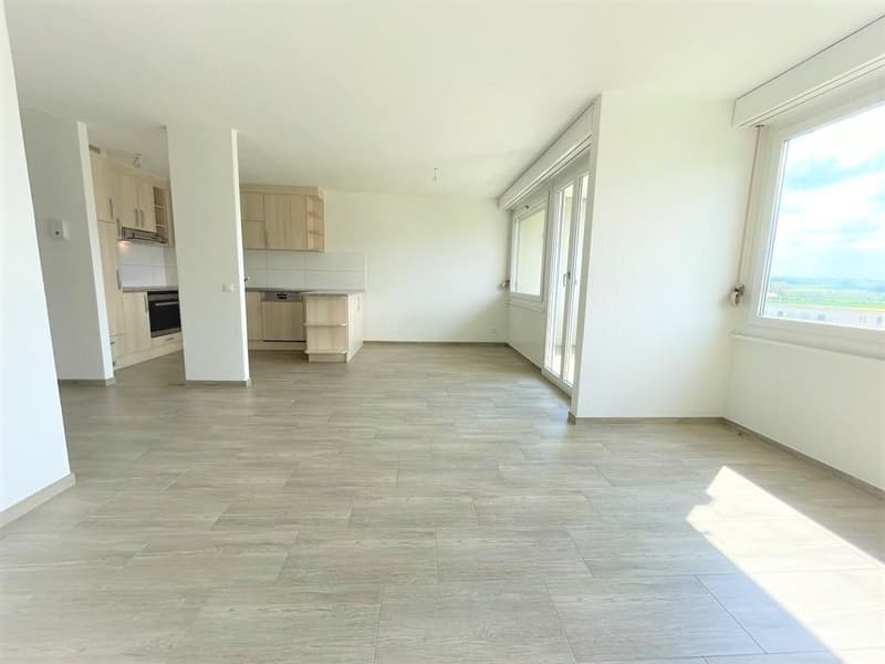Moderne 3.5-Zimmer-Wohnung mit Bergblick in Bellach (3)