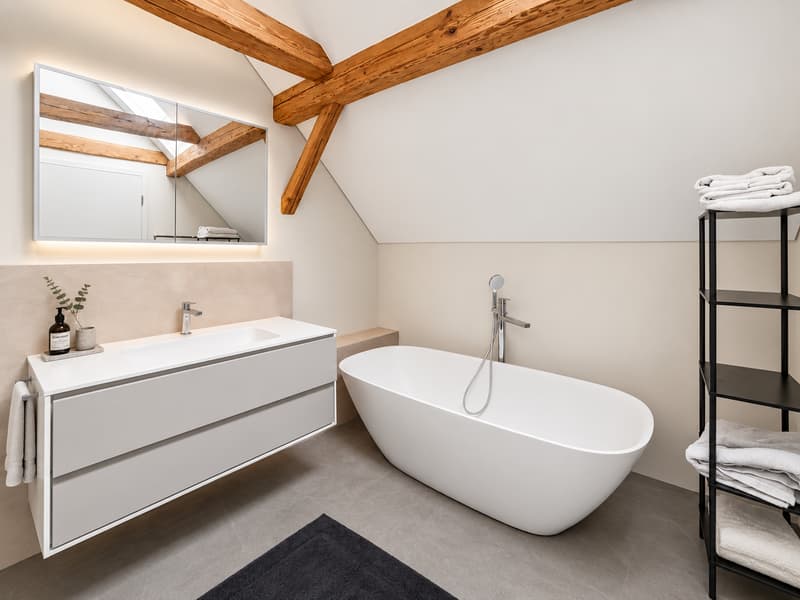Ein Zuhause zum Wohlfühlen: 5.5-Zimmer-Doppelhaushälfte mit Garten und Terrasse (10)
