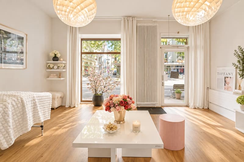 Arbeitsplatz für Naildesigner/in im Beauty Studio (3)