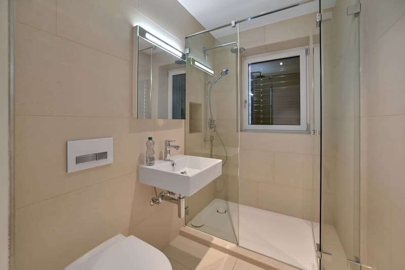 Moderne 3.5-Zimmer-Wohnung mit Balkon in Zürich-Wollishofen – 94 m² (8)