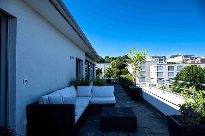 3.5-Zimmer-Attika-Feeling umlaufender Terrasse (12)