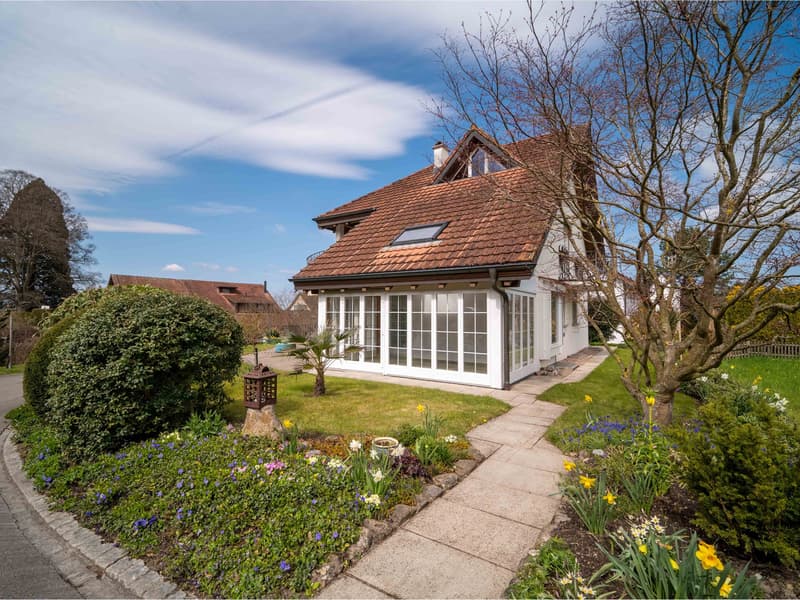 Wohnhaus mit zwei Wohneinheiten und separatem Garten am Bach (4)