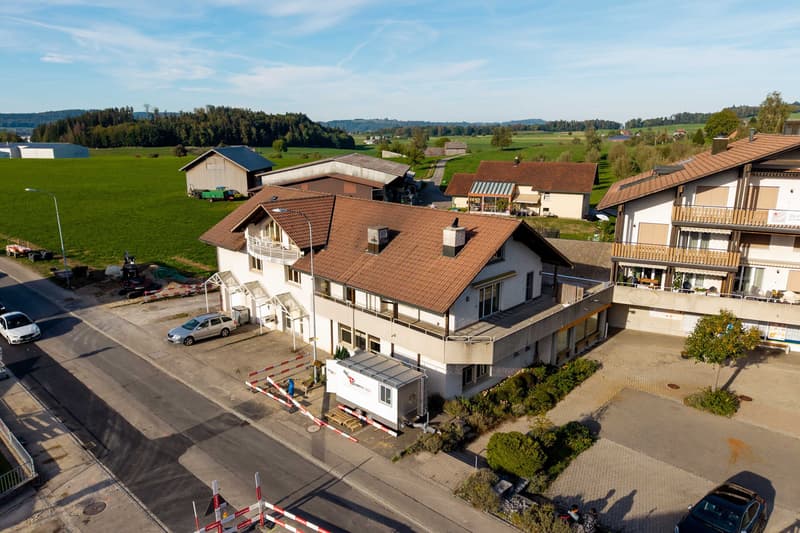 Wohn- und Geschäftshaus (Bäckerei) in Jonschwil (1)