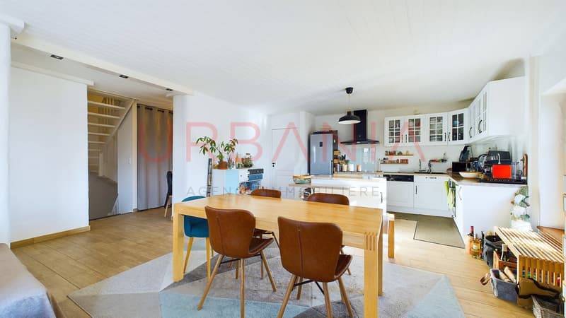 Duplex rénové à la campagne