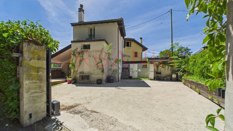 Town House avec studio (1)