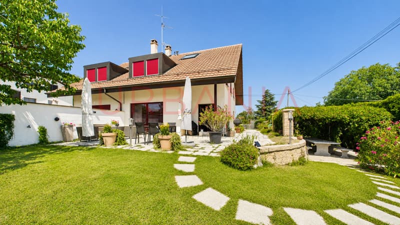 Deux magnifiques villas avec jardins privatifs - Une opportunité rare (1)