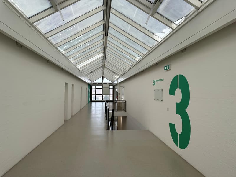 Open Space Office Space for Rent Immediately (2)