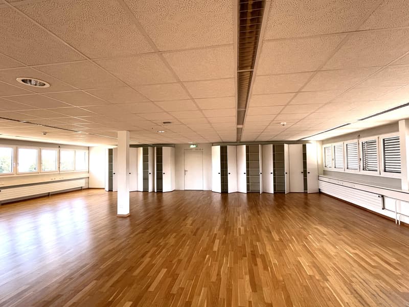 Open Space Office Space for Rent Immediately (5)