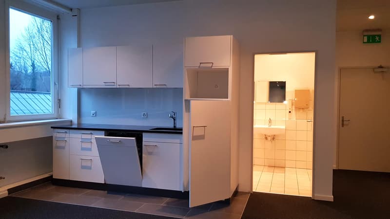 Spazio ufficio luminoso a Füllinsdorf (4)