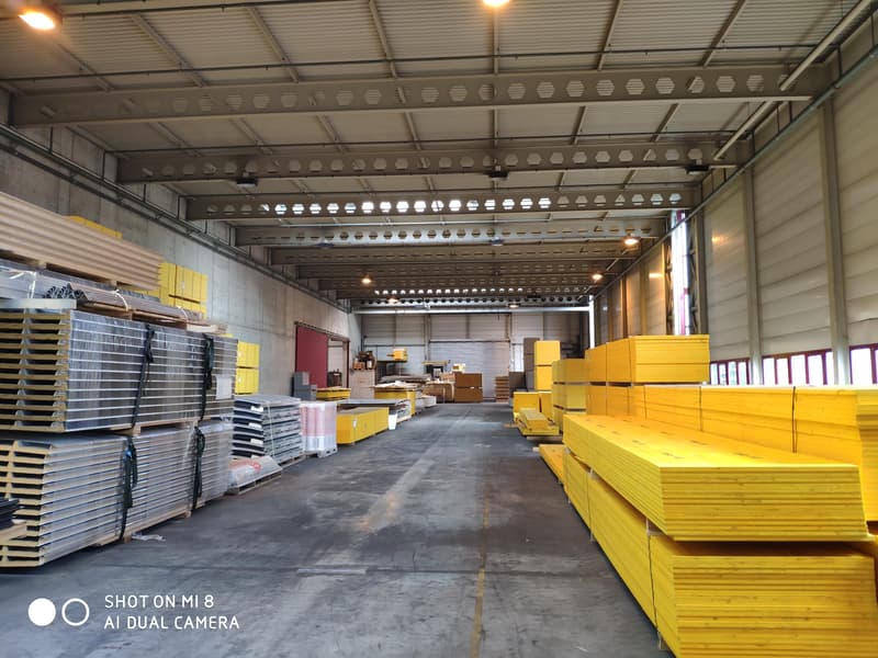 Befristet vom 01.07.- 31.12.26 - Gewerbehalle mit 741 m2 Fläche, 8 Meter Raumhöhe (4)