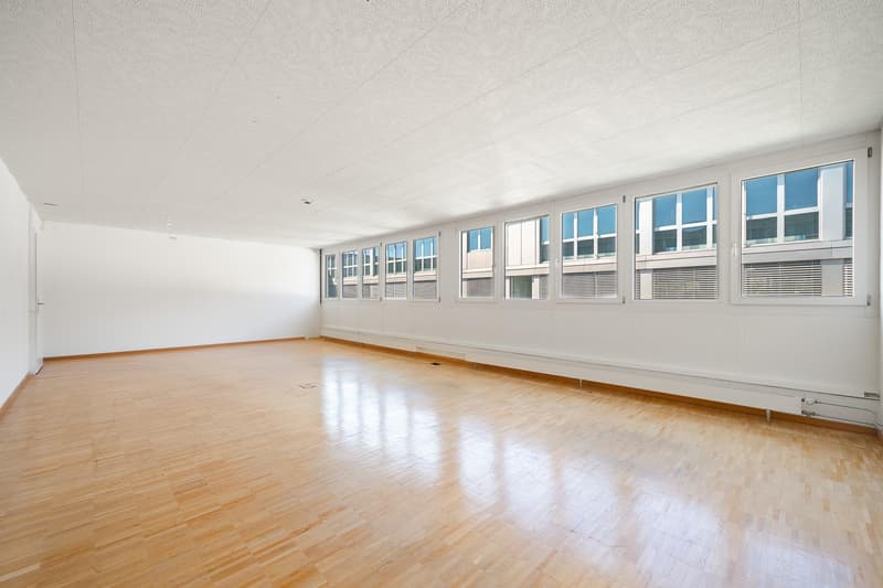 Ausgebautes Büro / Praxis ca. 46 m² zur Zwischenvermietung (1)