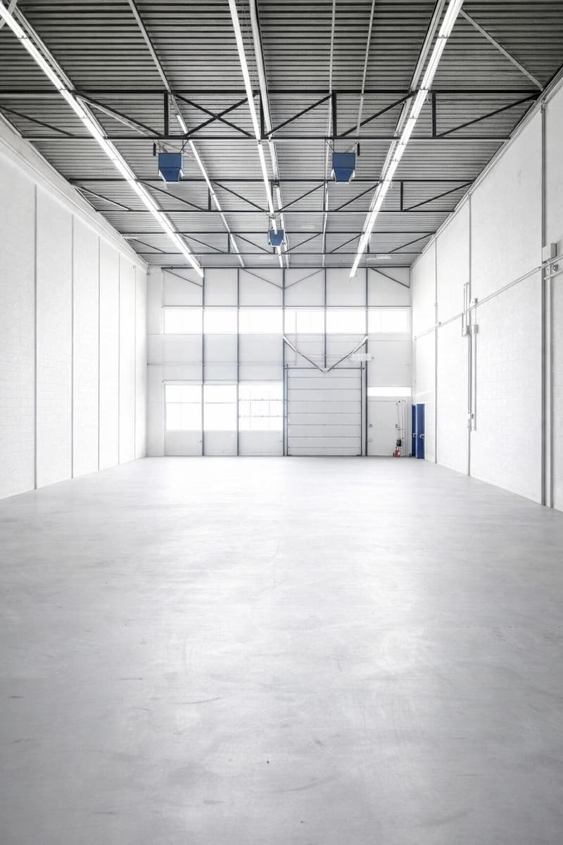 Gewerbehalle 433 m2 zu vermieten per 01.08.2026 (1)
