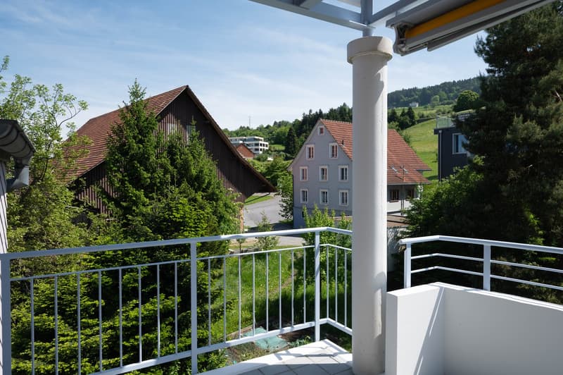 Helle Dachwohnung mit Seesicht (13)