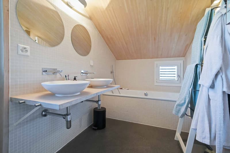 Belle maison avec vue lac et Mont-Blanc         4 chambres - Grand jardin (12)