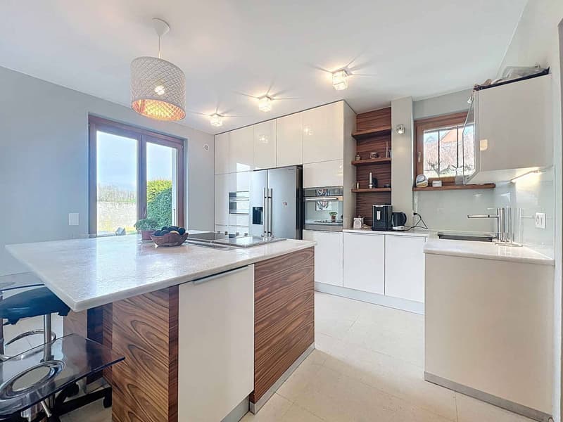Belle maison rénovée avec goût - 5 chambres Grand jardin (7)