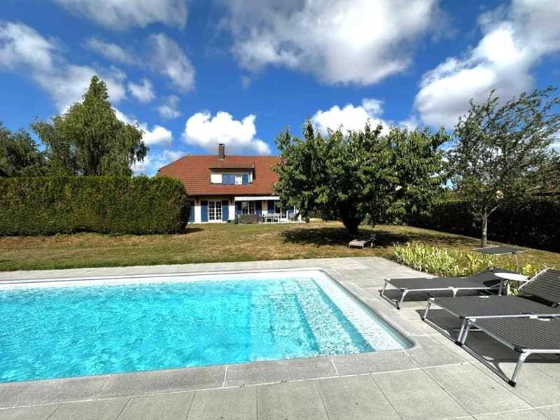 Maison individuelle de 7.5 pièces Beau jardin avec piscine (1)