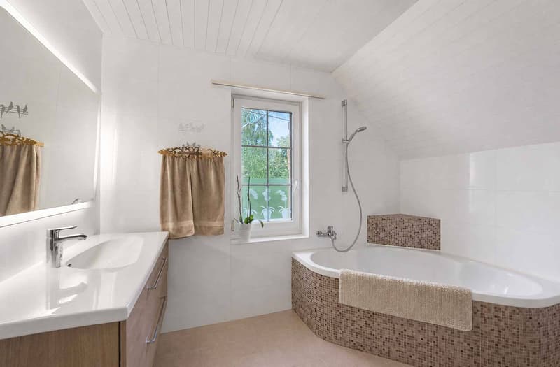 Maison individuelle de 7.5 pièces Beau jardin avec piscine (10)