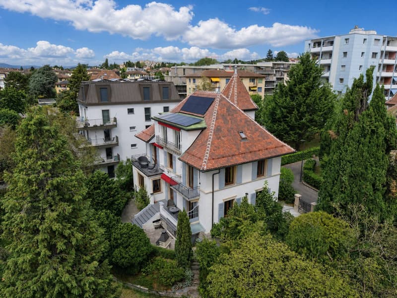 Exclusif: Maison de Maître aux allures de château - 9 pièces (3)