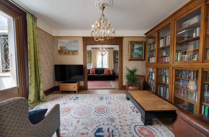 Exclusif: Maison de Maître aux allures de château - 9 pièces (6)