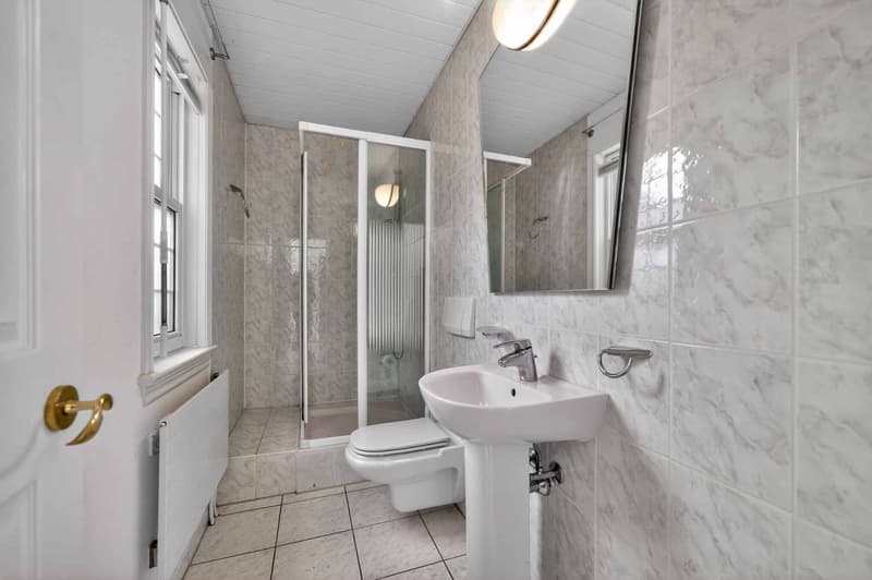 Spacieuse villa individuelle avec jardin (11)