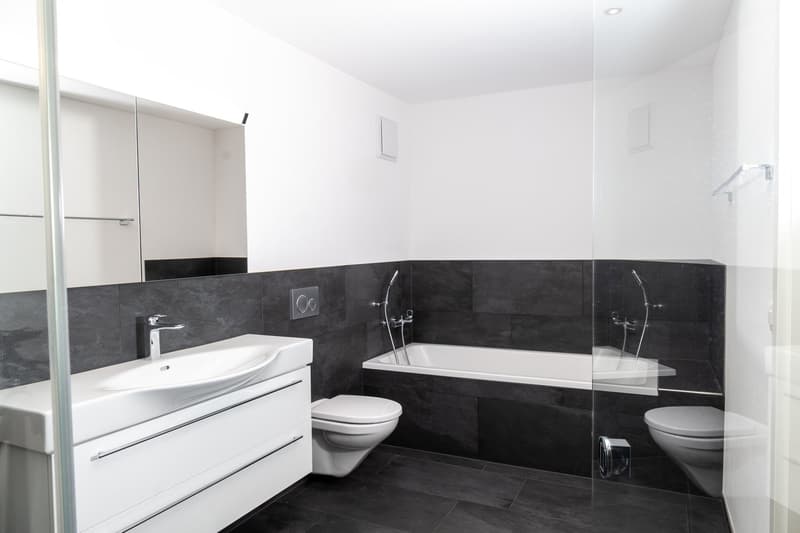 Familienfreundliche 4.5 Zimmer-Wohnung auf dem Land! (5)