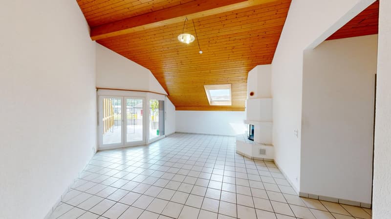 Grosszügige 4.5-Zimmer-Dachwohnung mit Charme in Pieterlen (8)