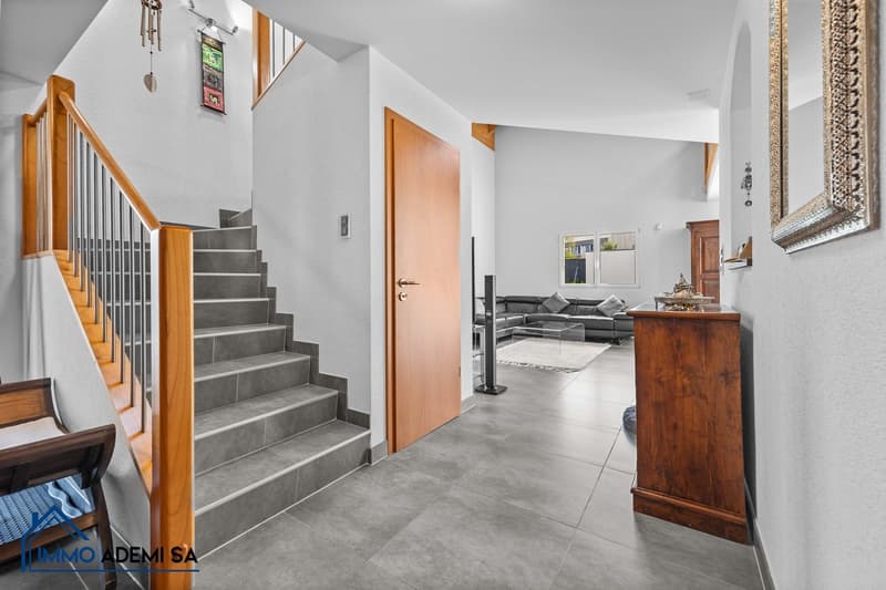 Spacieuse villa individuelle de 269 m² avec 2 logements, sur une parcelle de 1'009 m² au Bouveret ! (12)